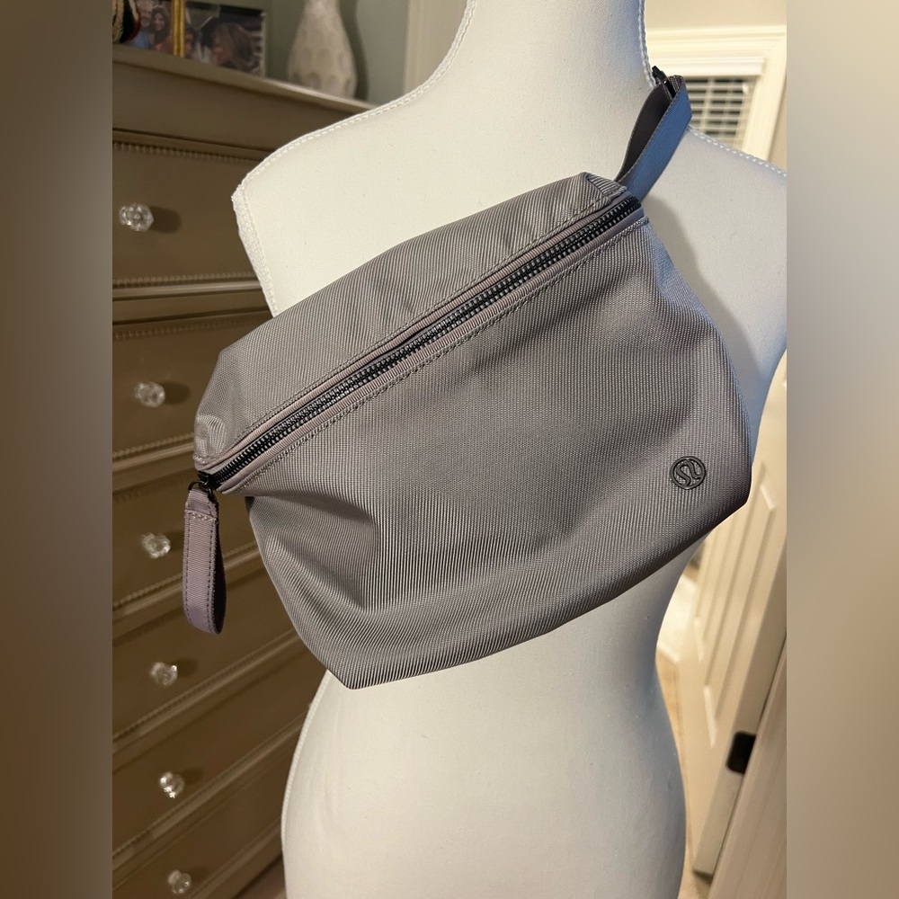 Lululemon Crossbody Belt Bag Waist Fanny Pack